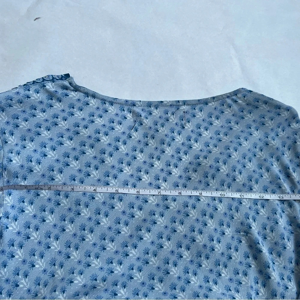 Angeligne Light Blue Sequined V- Neck 3/4 Sleeve Blouse Womens M NWOT - Picture 7 of 9